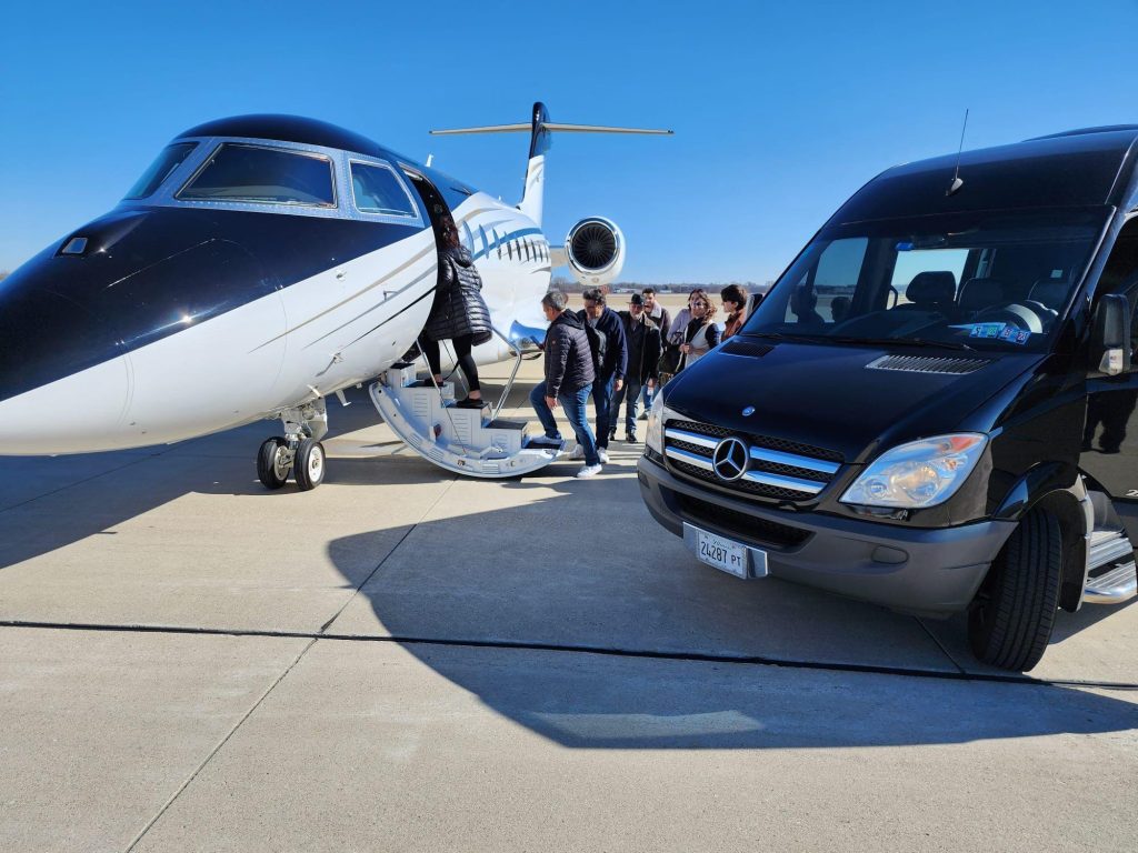 Hawker 800XP Private Jet for Rent