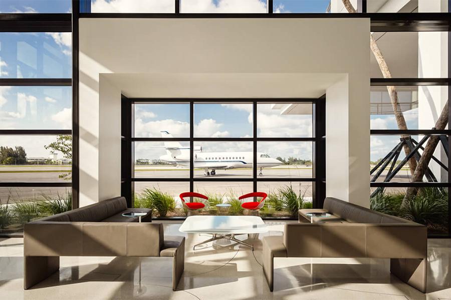 Challenger 650 Charter